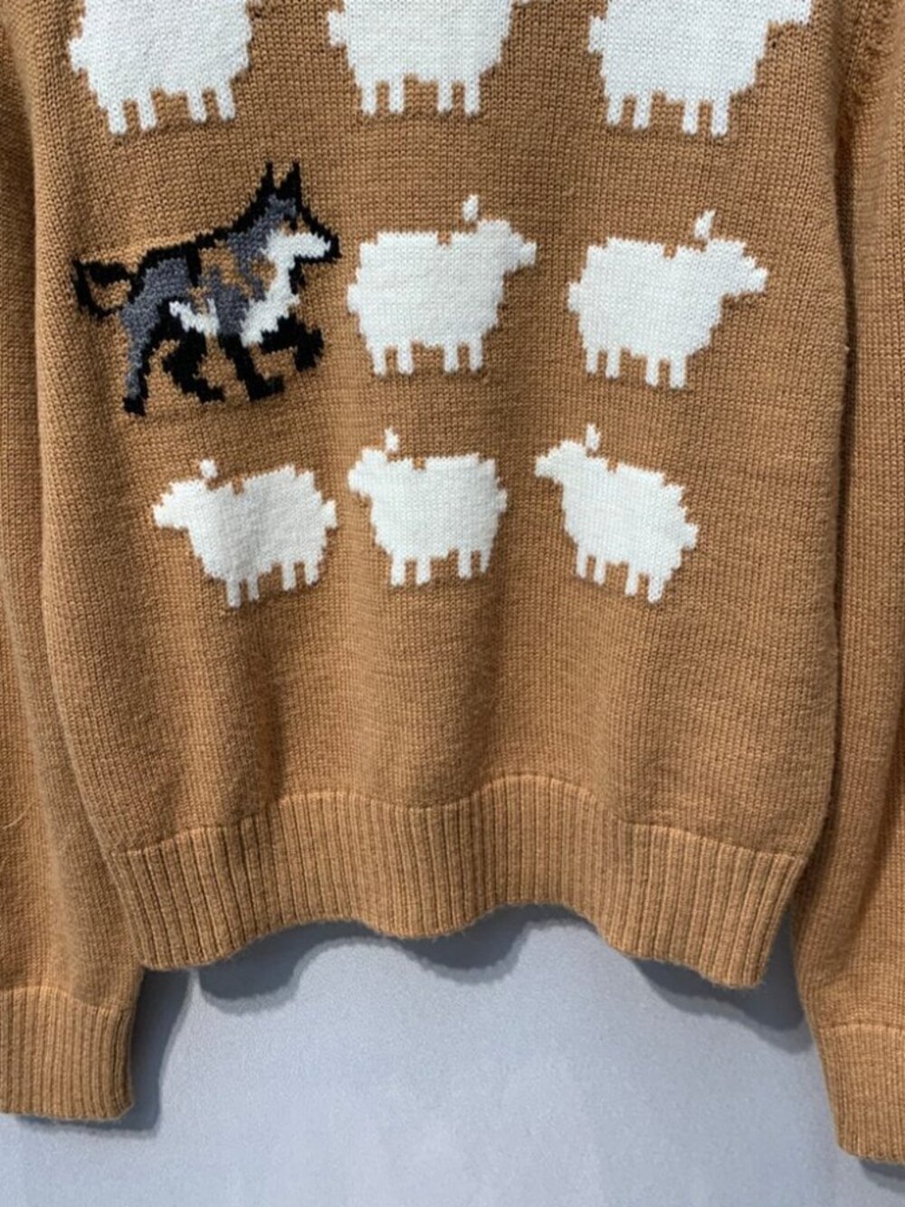 MaxMara Camel Sheep Wolf Knit Sweater - Picture 3 of 5